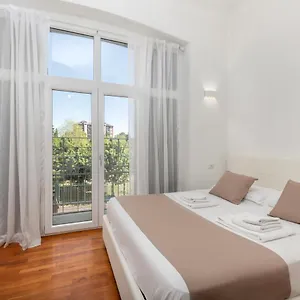 Appartamento Casa Da Candia, Milano